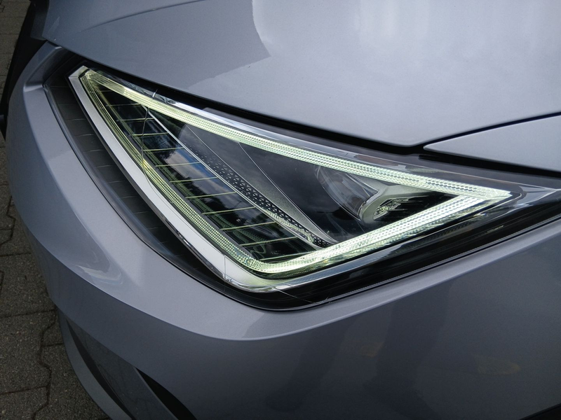 SEAT Arona 1.0 TSI FR DSG *ACC*Vision+*LED*NAV*SHZ* — photo 8