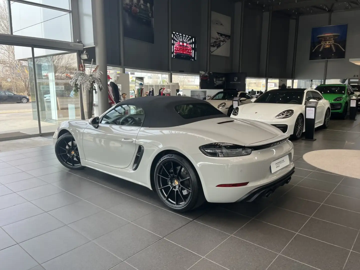Porsche Boxster GTS 4.0 Beżowy - 2