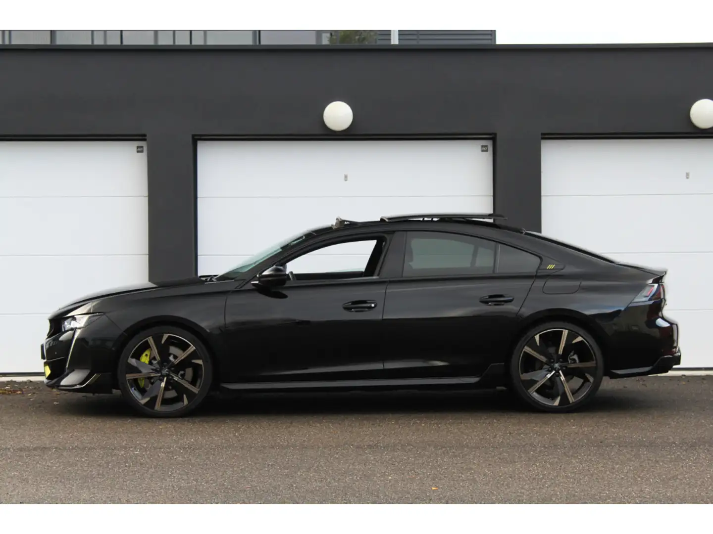 Peugeot 508 PSE 360Ch | LLD 890e/Mois | ACC | FOCAL | PANO | N Schwarz - 2