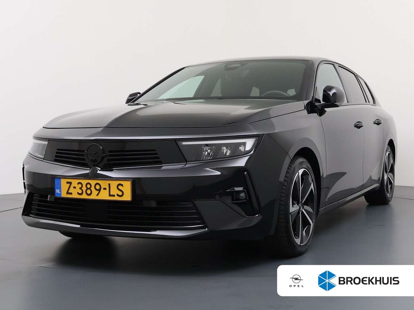 Opel Astra nuo 381 €/ mėn Benzinas 2024m. Kita Automatinė