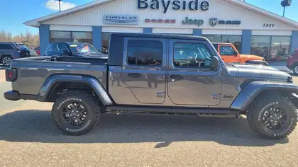 2026 Jeep Gladiator Willys '41 4dr Crew Cab 4WD