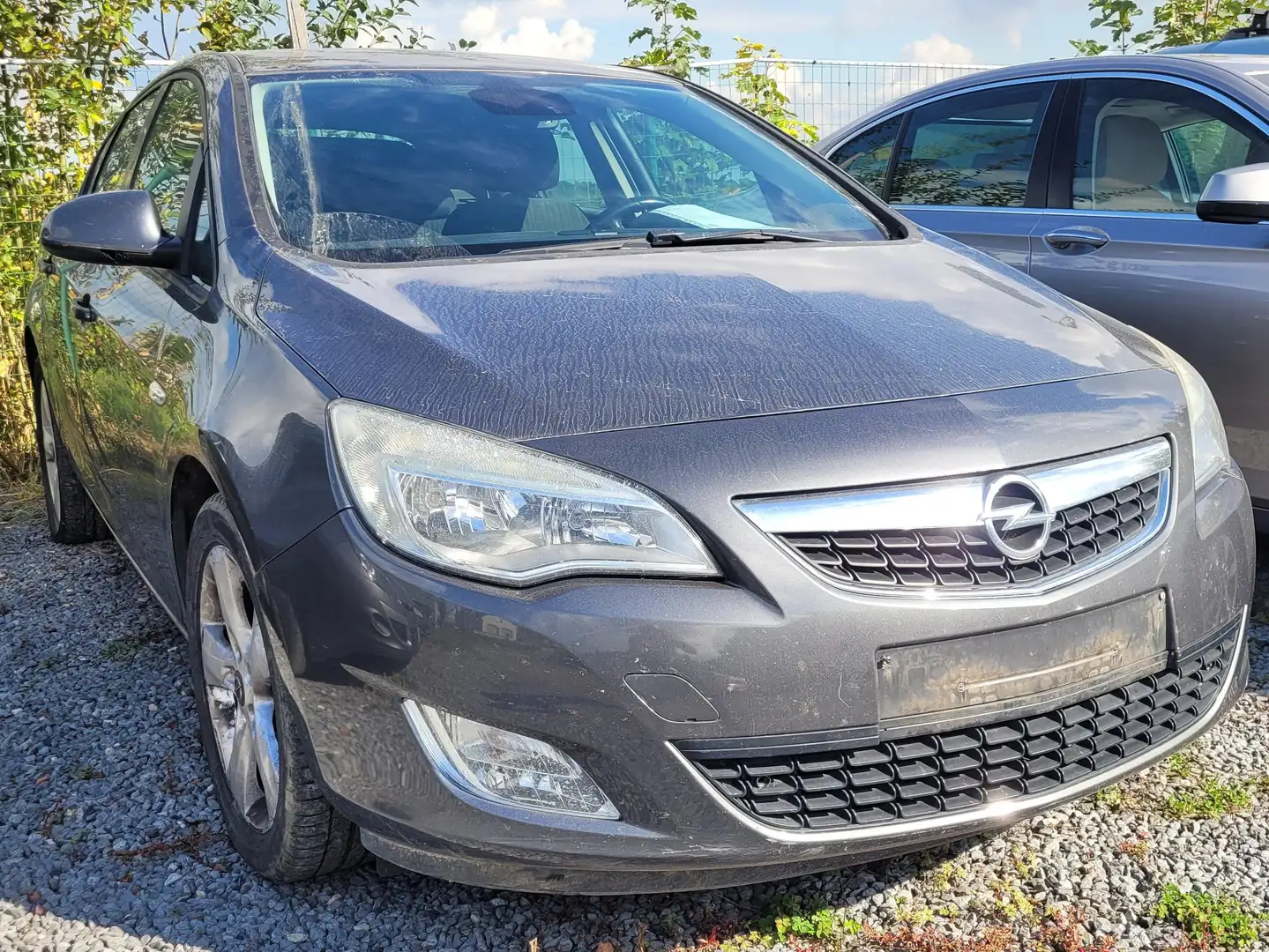 Opel Astra 1.7 CDTI AIRCO PDC OHBOEK euro 5 2011 Grijs - 1