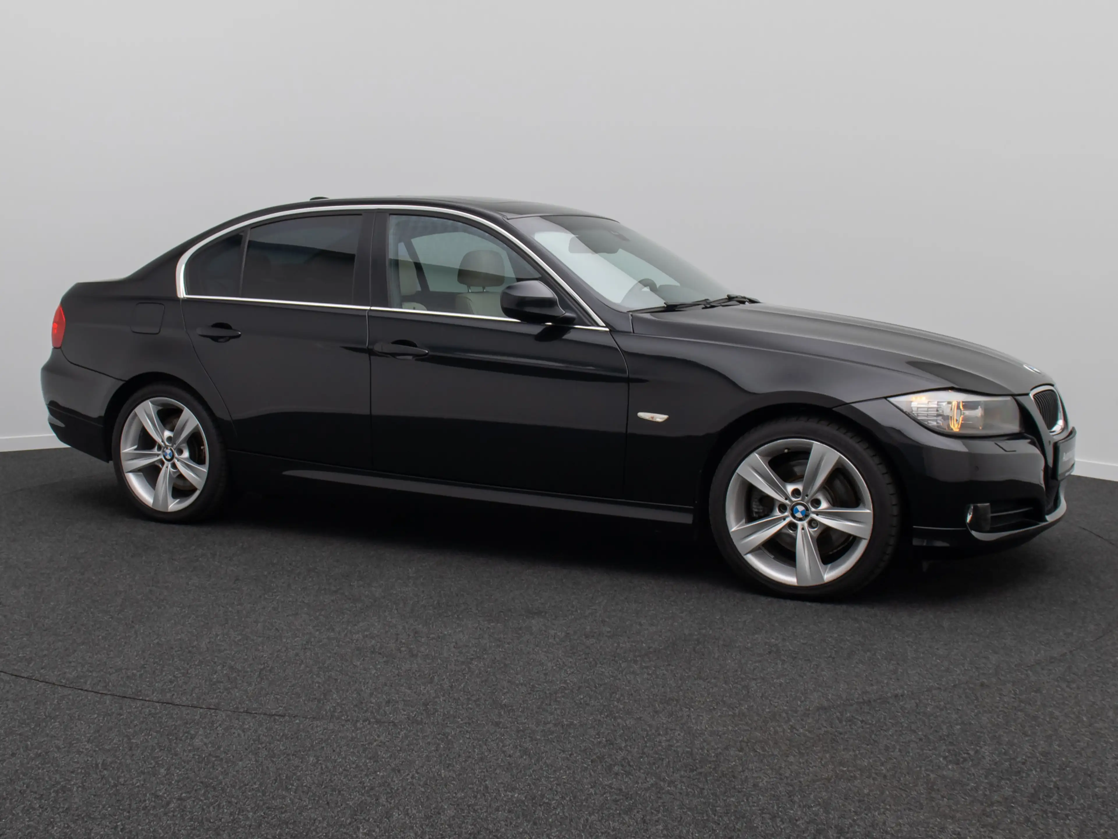 BMW 325 GeschwindigReg Xenon PDC Alarm HiFi Leder — photo 4