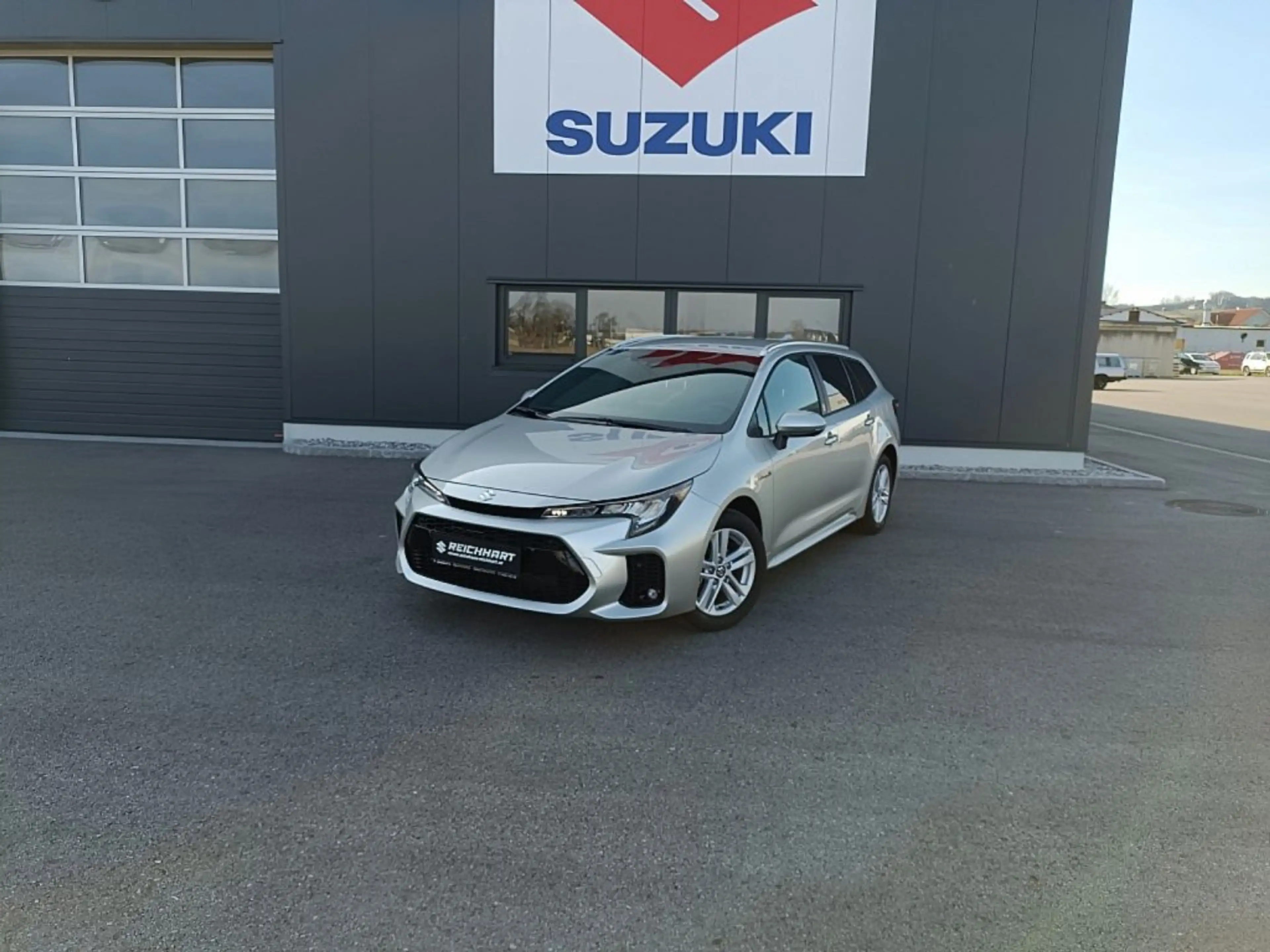 Suzuki Swace 1,8 GL HEV