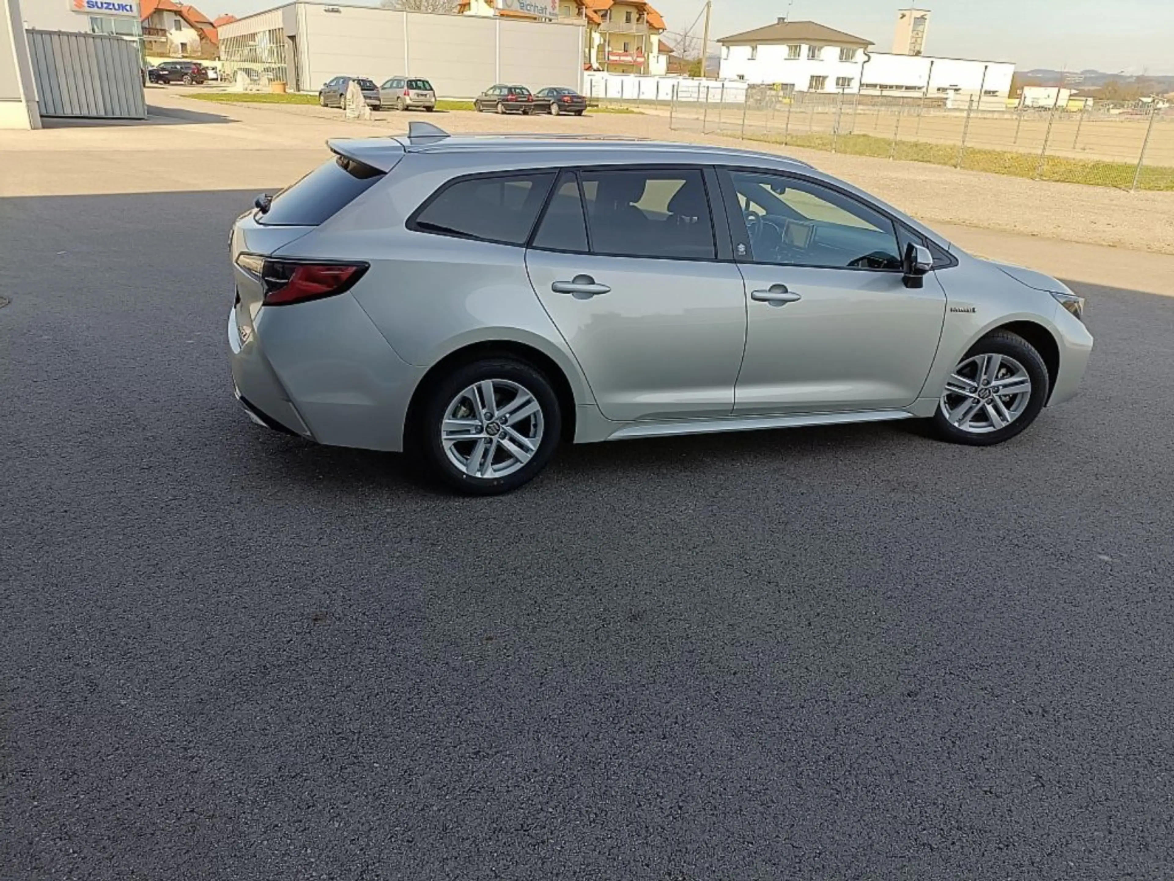 Suzuki Swace 1,8 GL HEV — photo 5