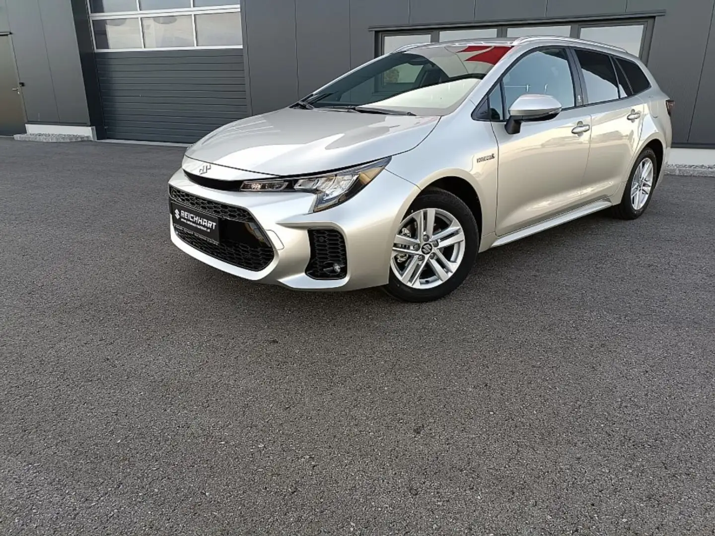 Suzuki Swace 1,8 GL HEV Silber - 2