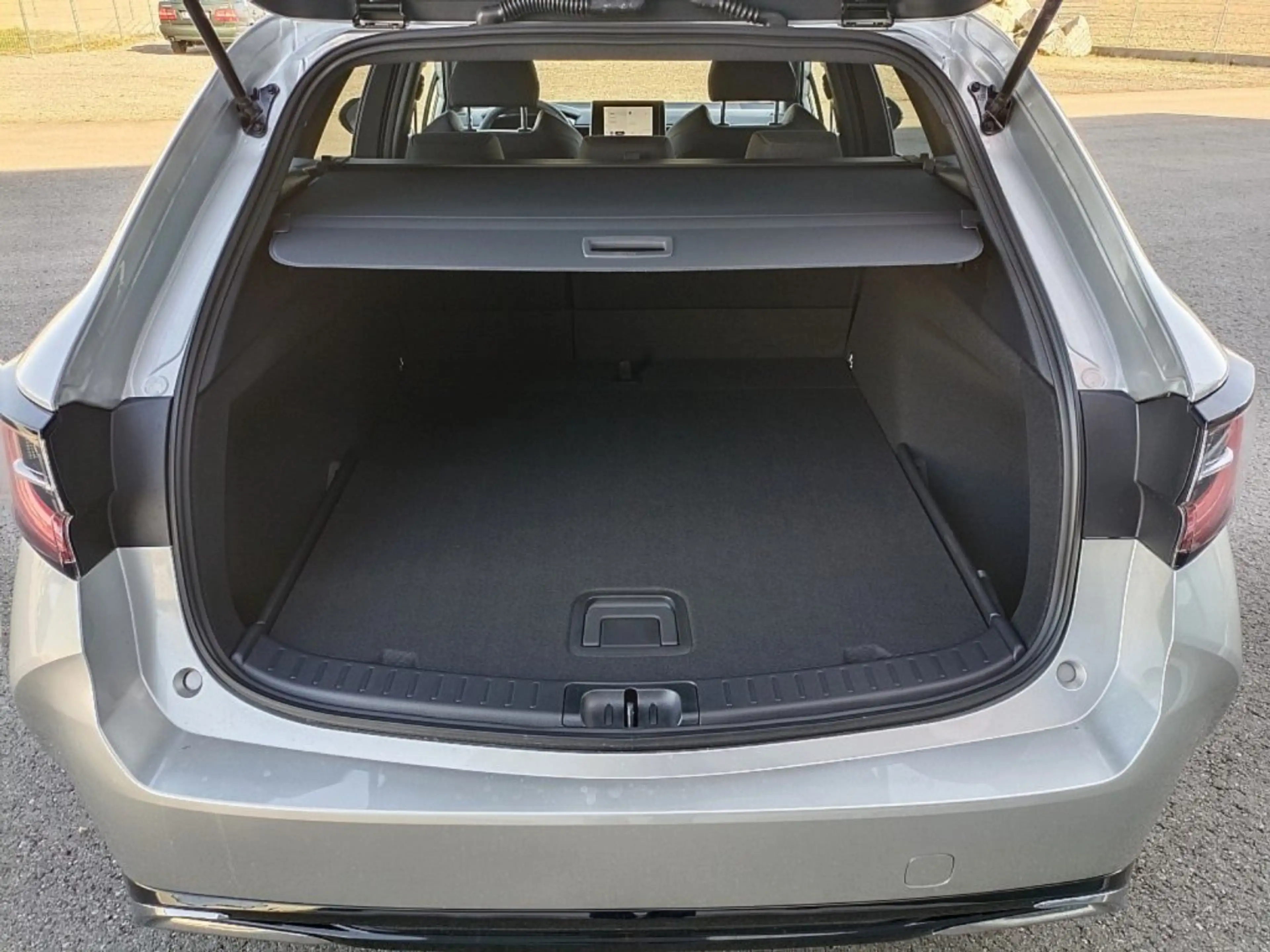 Suzuki Swace 1,8 GL HEV — photo 7