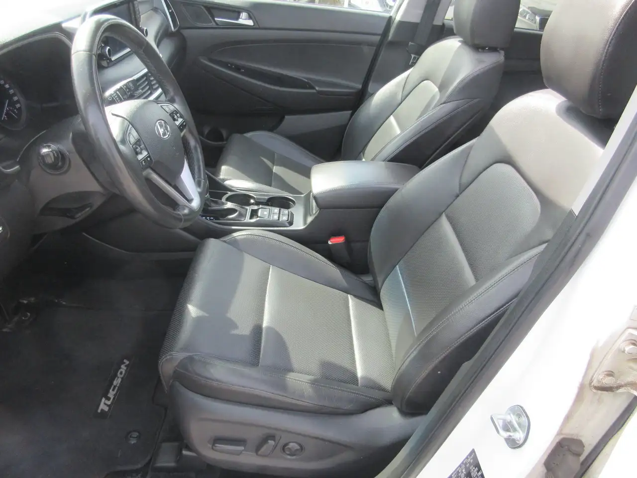Hyundai TUCSON снимка Hyundai TUCSON