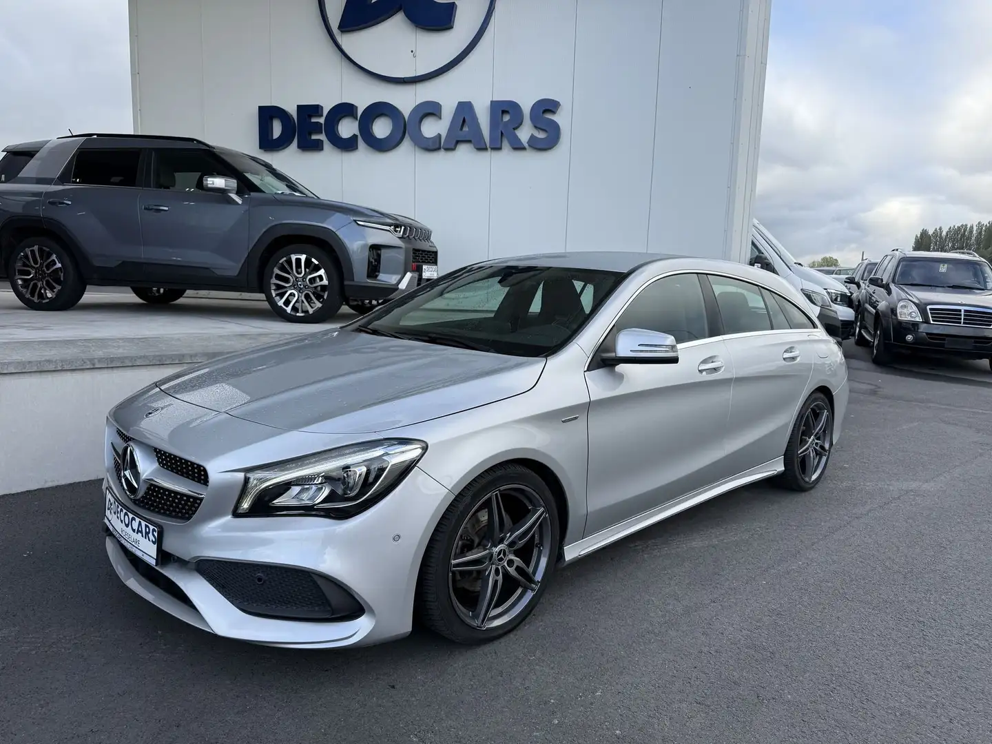 Mercedes-Benz CLA 180 AMG Pack // Navi - 18" AMG - Bluetooth Argent - 1