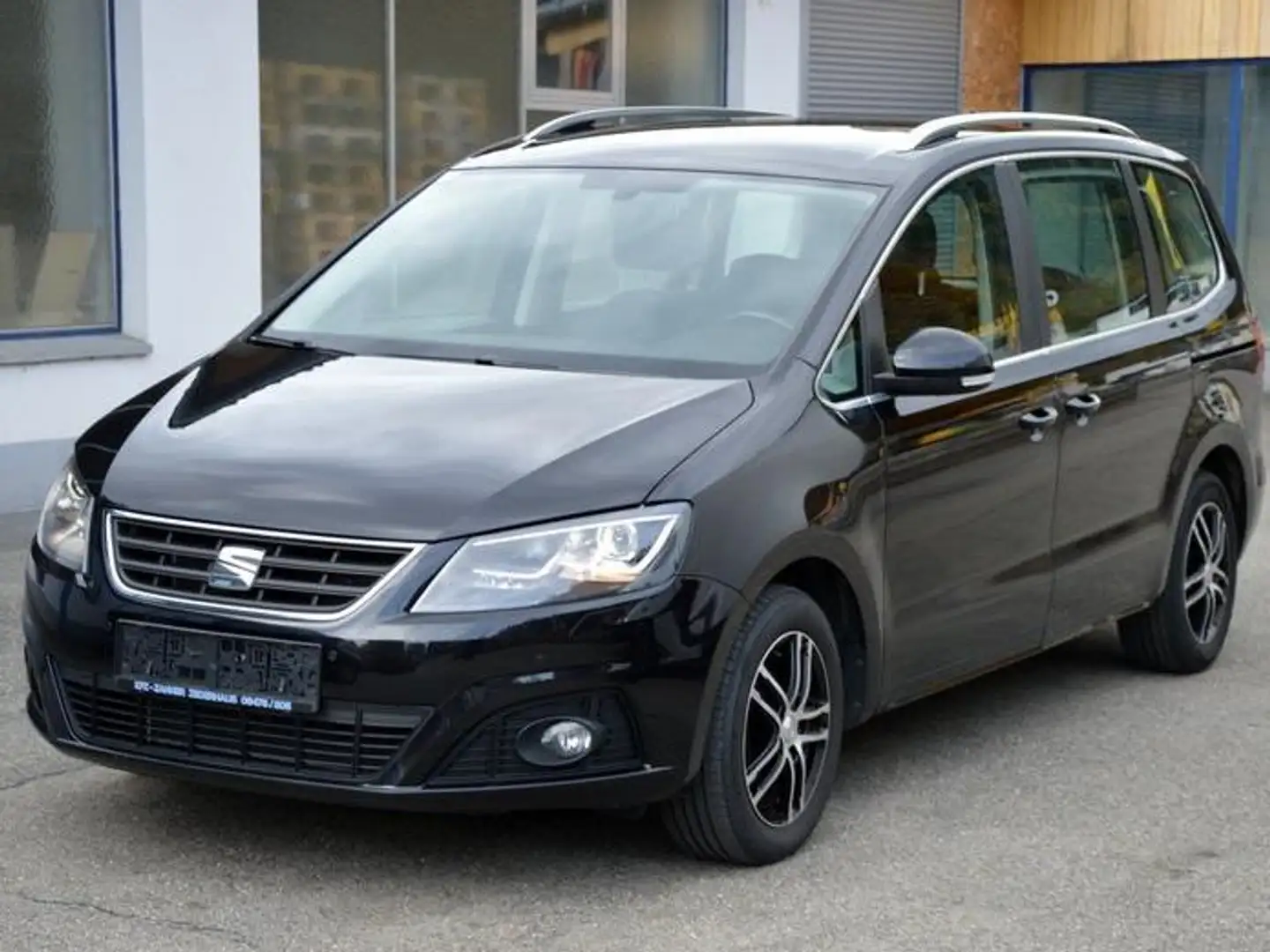 SEAT Alhambra 2.0TDI Allrad Executive Schwarz - 1