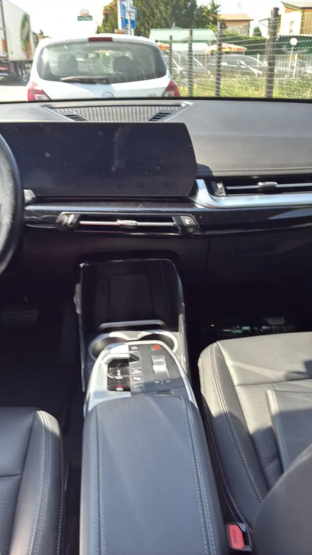 BMW iX1 edrive 20 Limited Edition X-Line - 2