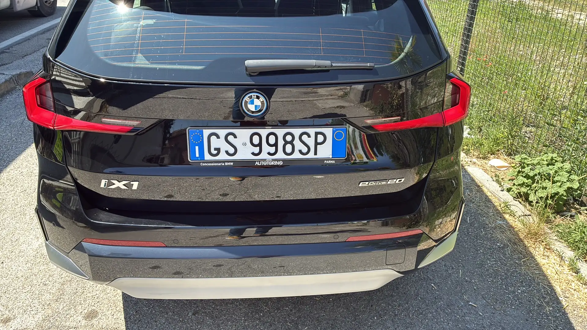 BMW iX1 edrive 20 Limited Edition X-Line - 1