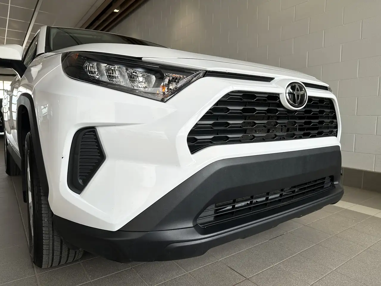 Toyota RAV 4 photo Toyota RAV 4