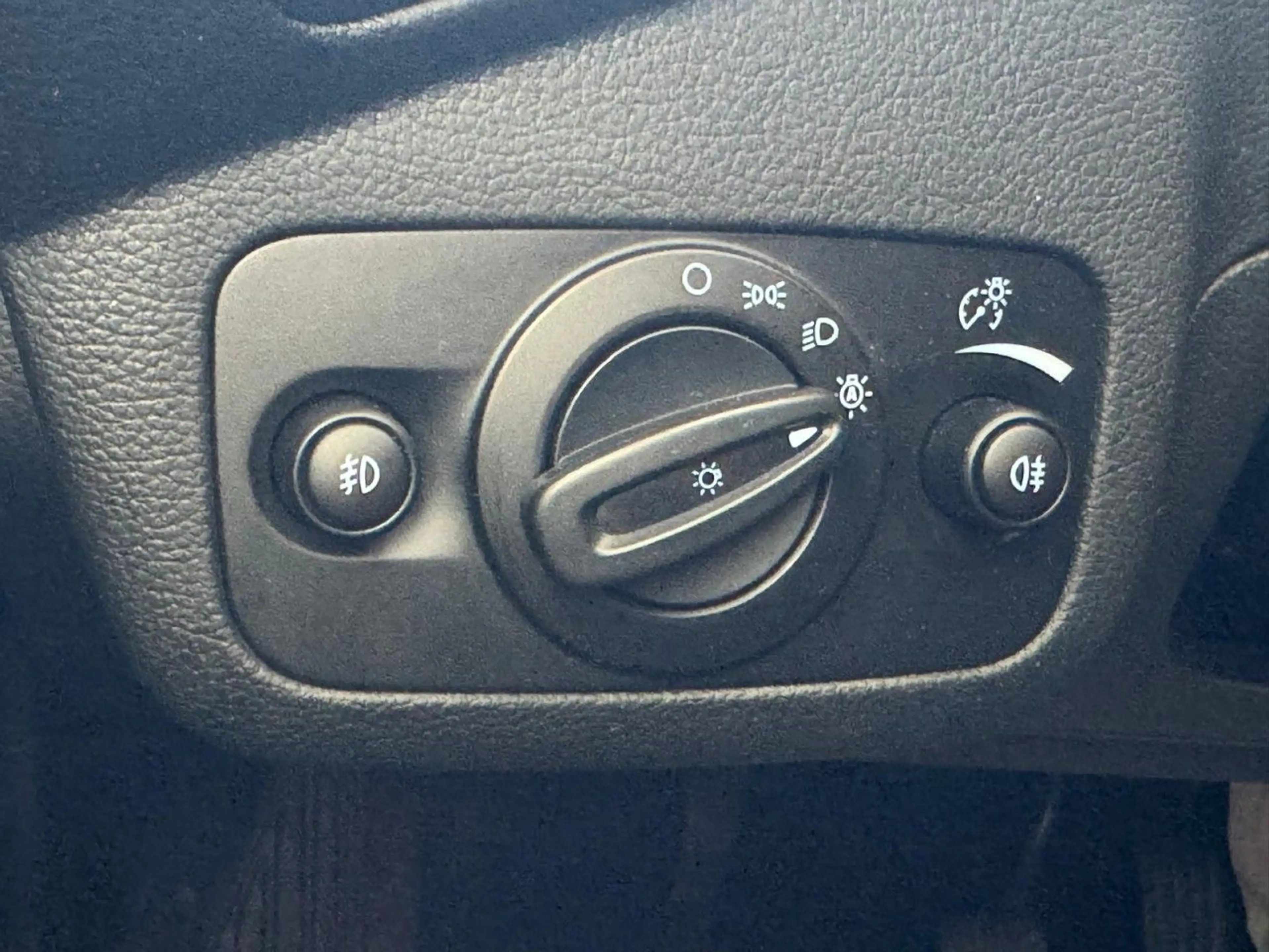 Ford C-Max 1.0,T-LEDER,KAMERA,NAVI,BI-XENON,WINTERPAK — photo 15