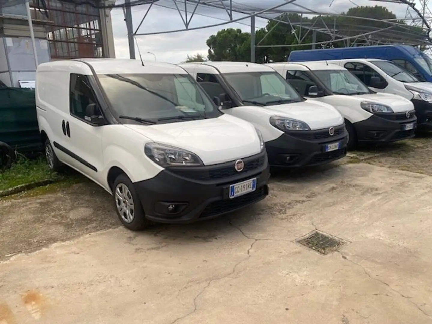 Fiat Doblo 1.3 MTJ 95 CV SX CARGO Wit - 2