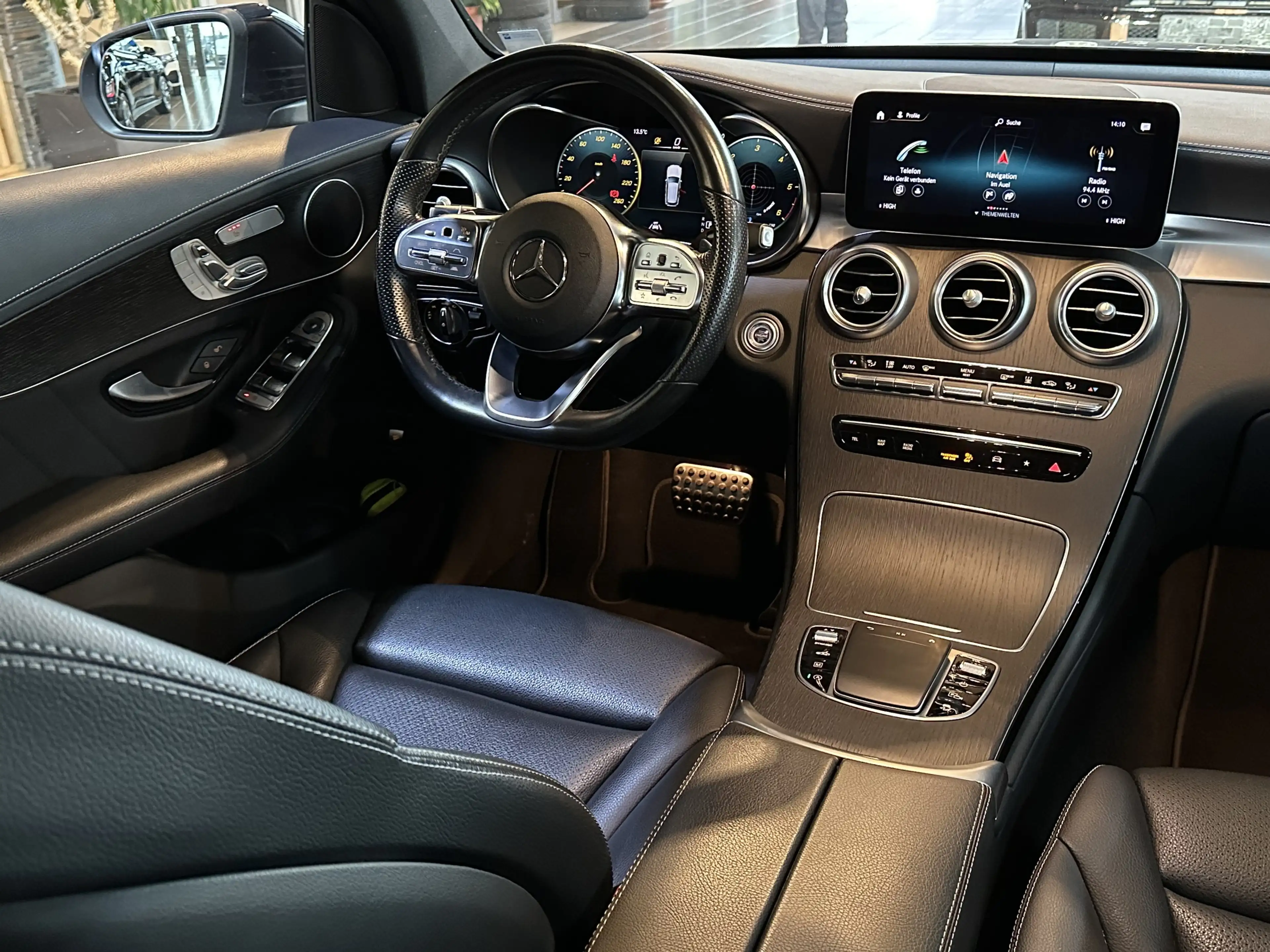 Mercedes-Benz GLC 400 d AMG-Line 4Matic Leder Navi Standheiz. — photo 11