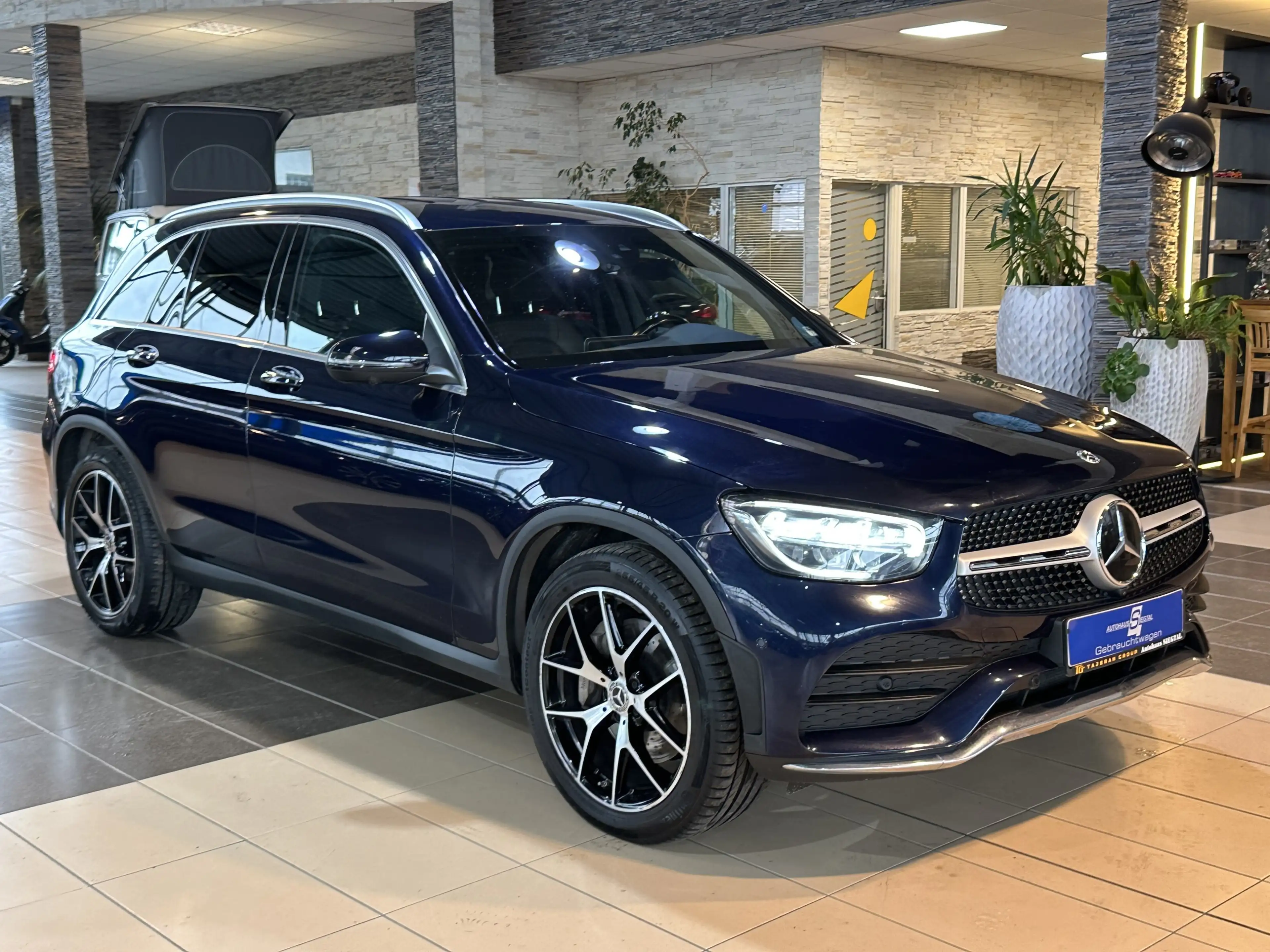 Mercedes-Benz GLC 400 d AMG-Line 4Matic Leder Navi Standheiz.