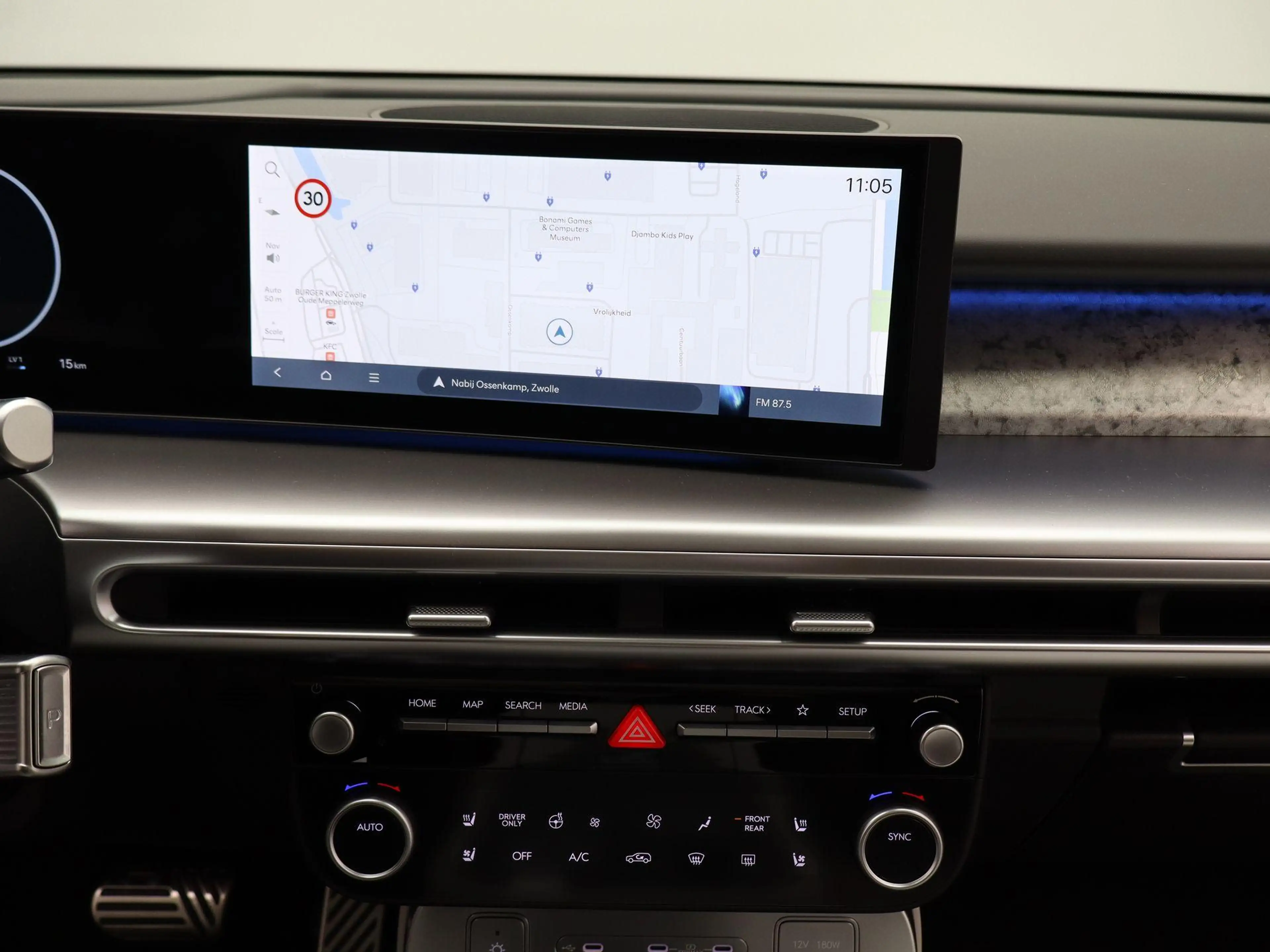 Hyundai IONIQ 9 Lounge AWD+ 6p. 110.3 kWh | Camerabeeld Buitenspie — photo 10