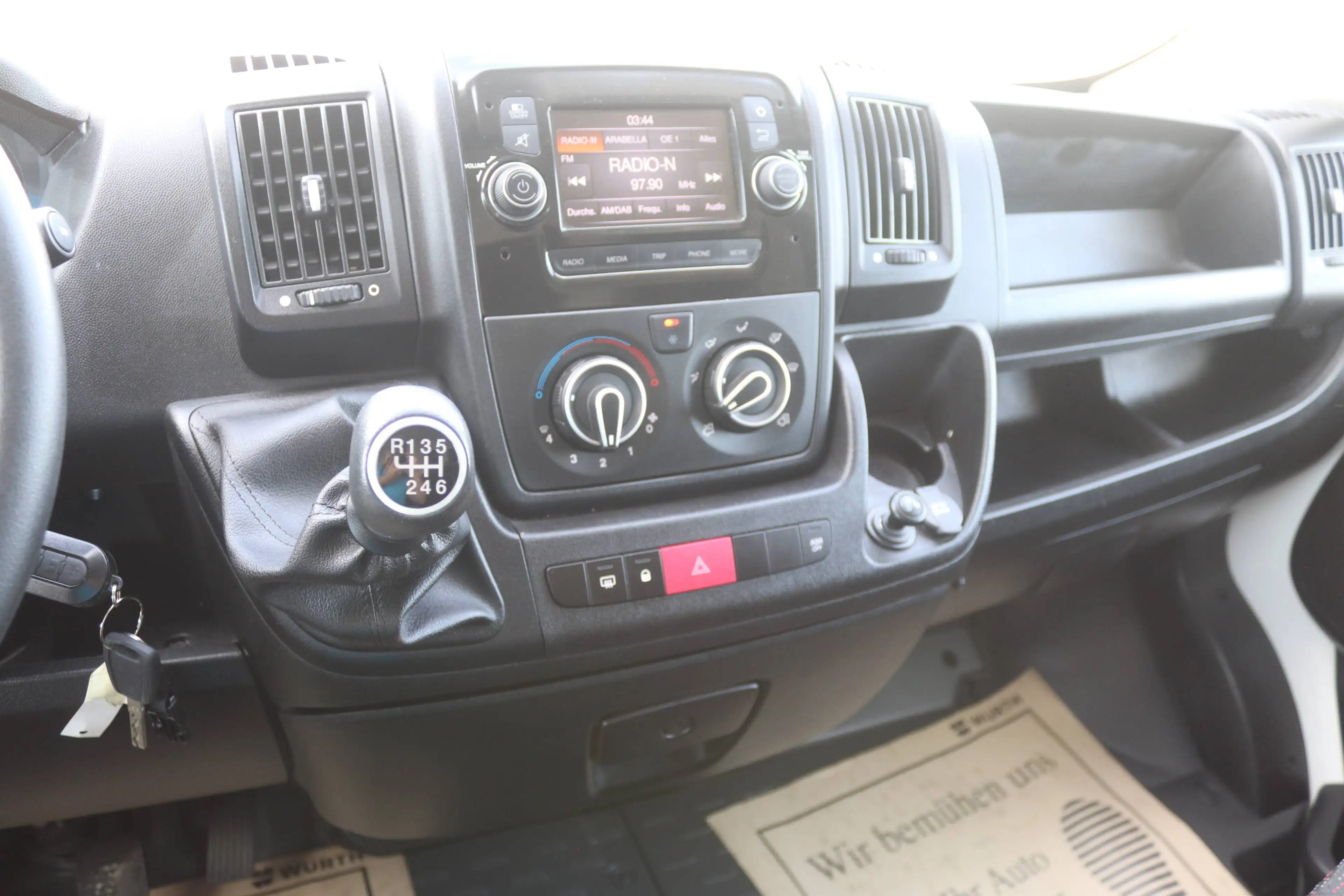 Peugeot Boxer L1H1 Kasten/€ 13.900,-netto/ TEL TEMP KLIMA — photo 12