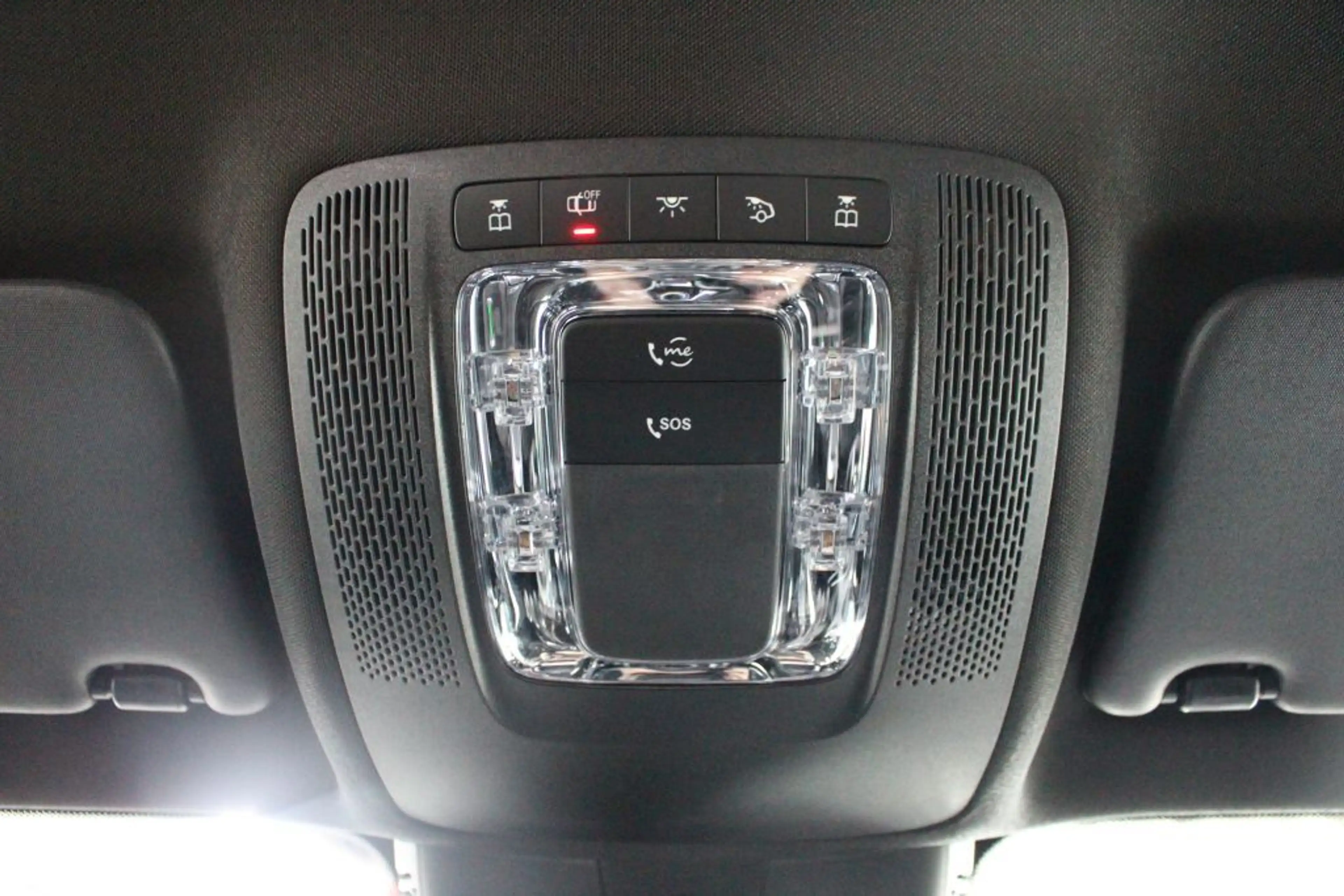 Mercedes-Benz GLB 200 d 4M AMG NIGHT 360 Kamera MULTIBEAM AHK — photo 15