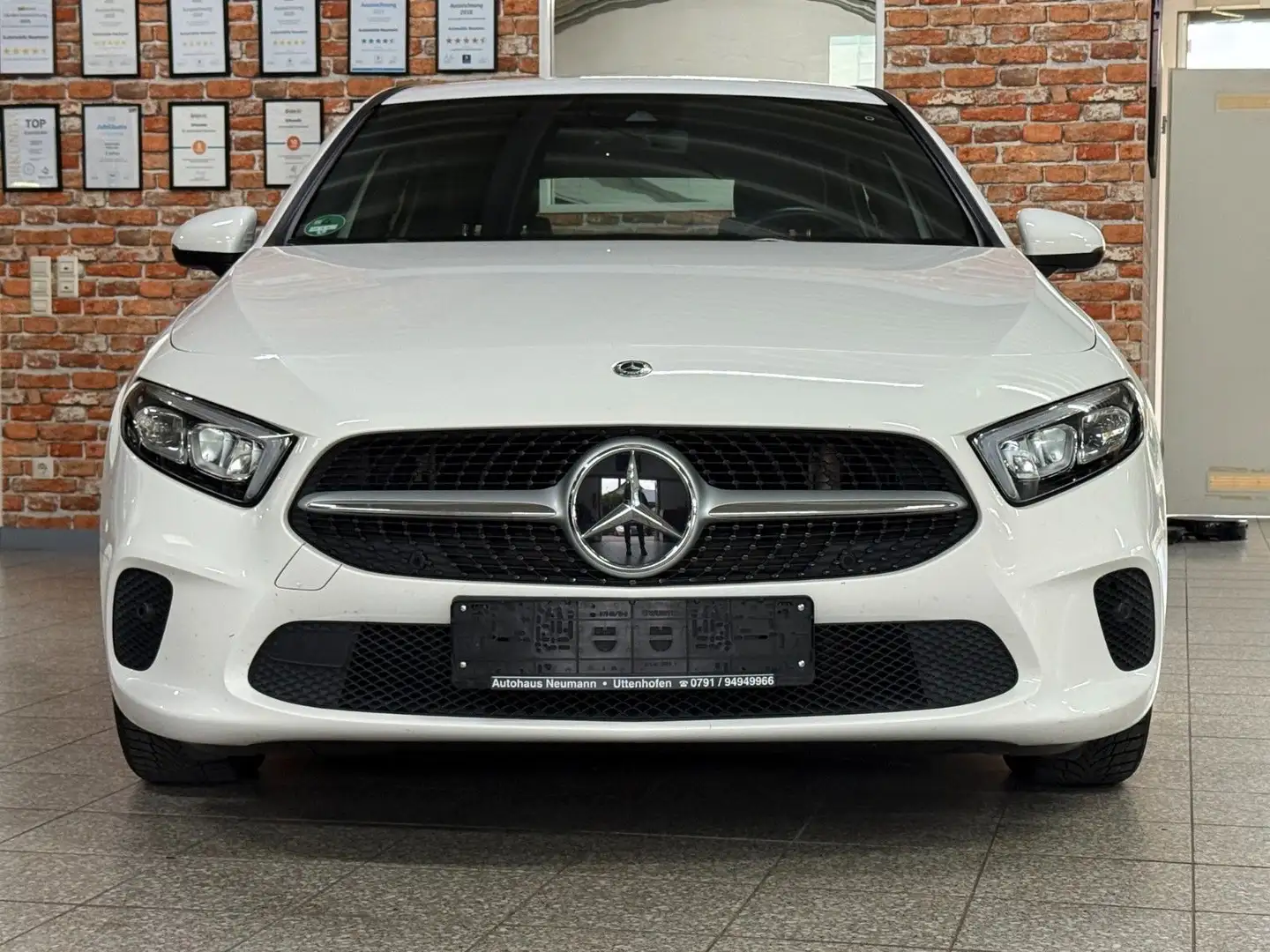 Mercedes-Benz A 200 -Navi-LED-Teilleder-Virtual-PDC-SHZ Weiß - 2