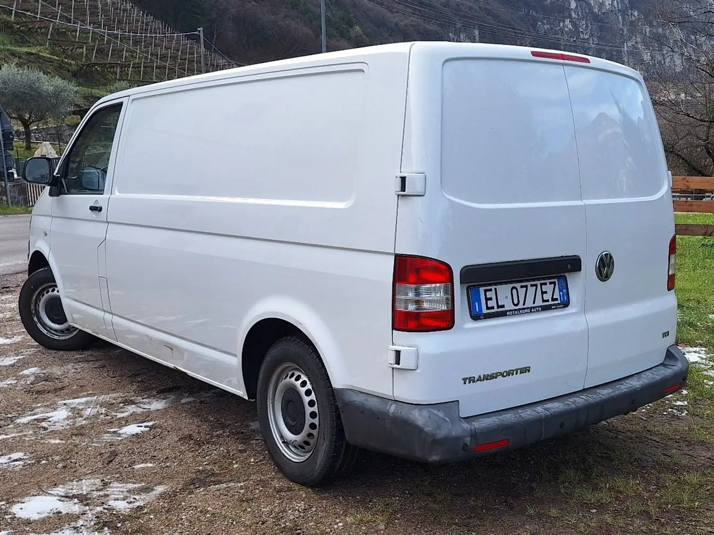 Volkswagen T5 Transporter Passo lungo Bianco - 2