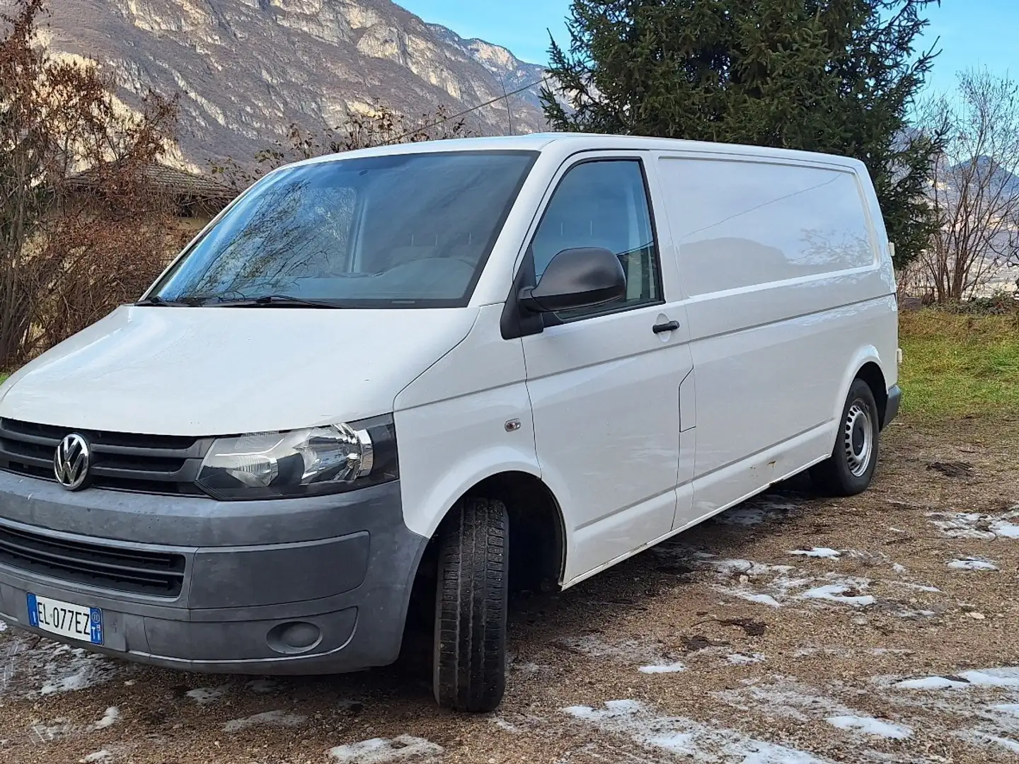 Volkswagen T5 Transporter Passo lungo Bianco - 1