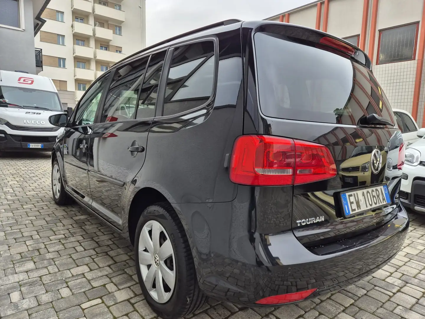 Volkswagen Touran Touran 1.6 tdi cambio automatico  dsg 7 POSTI Nero - 2