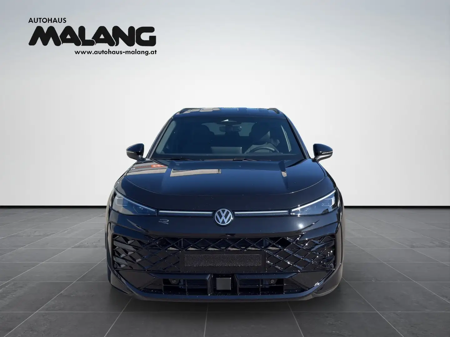 Volkswagen T-Roc R-Line eTSI DSG Schwarz - 2