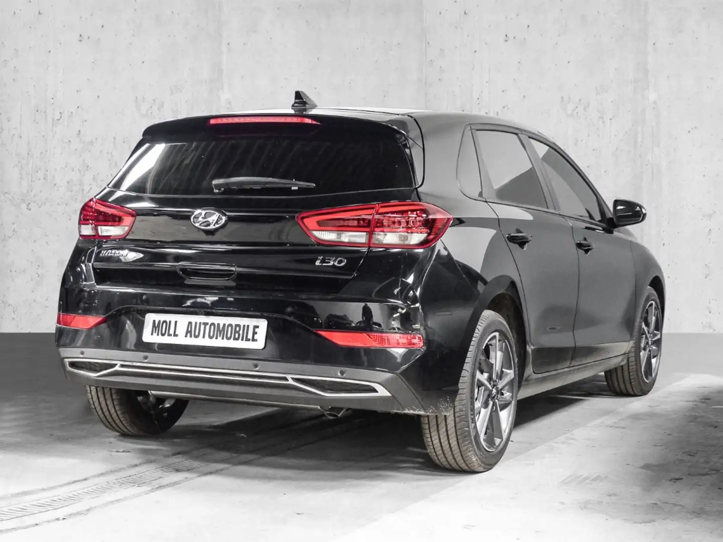 Hyundai i30 Connect & Go 1.0 T-GDI Navi Kamera SHZ LHZ PDC Schwarz - 2