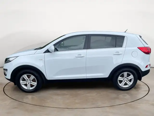 Kia Sportage view 3