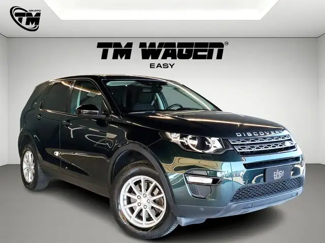Land Rover Discovery Sport view 4