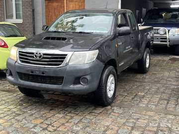 Hilux 2.5 D-4D 4WD SR