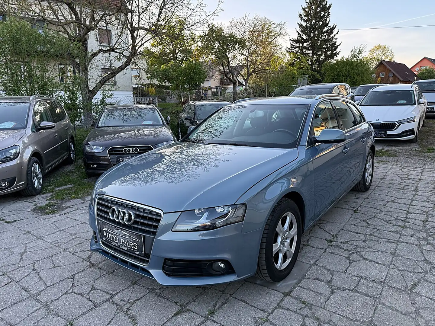 Audi A4 Avant 2,0 TDI-NAVI-1/3 ZINSFREI FINANZIERUNG Blau - 1