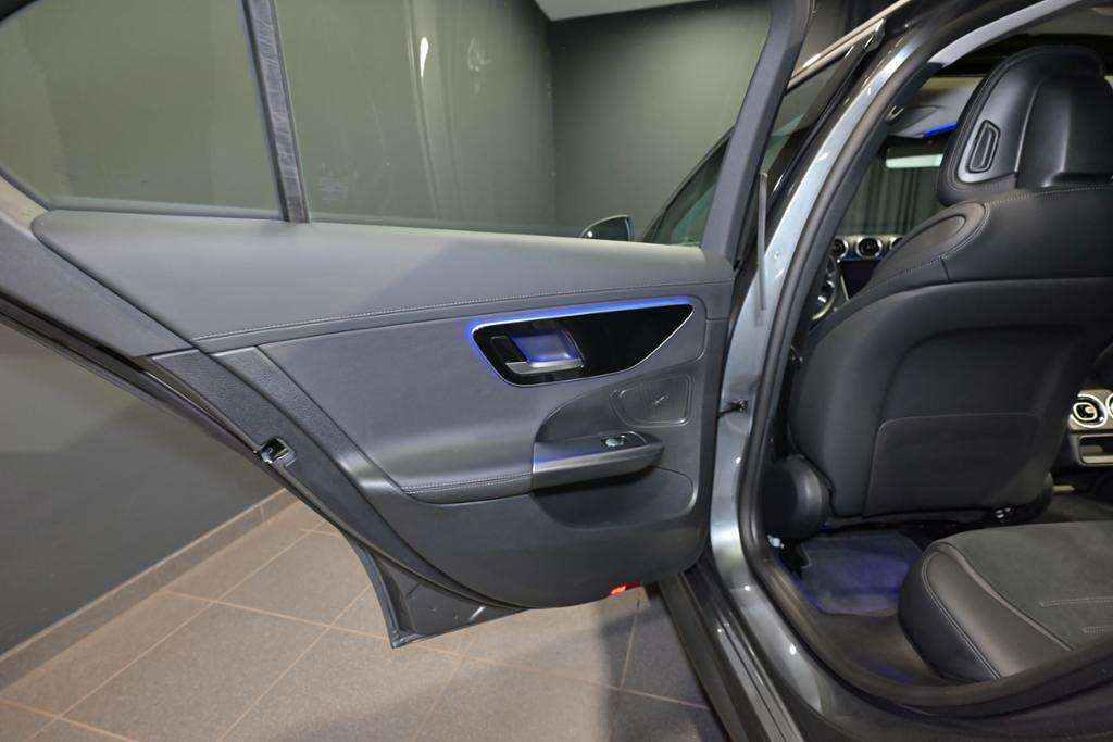 Mercedes-Benz C 200