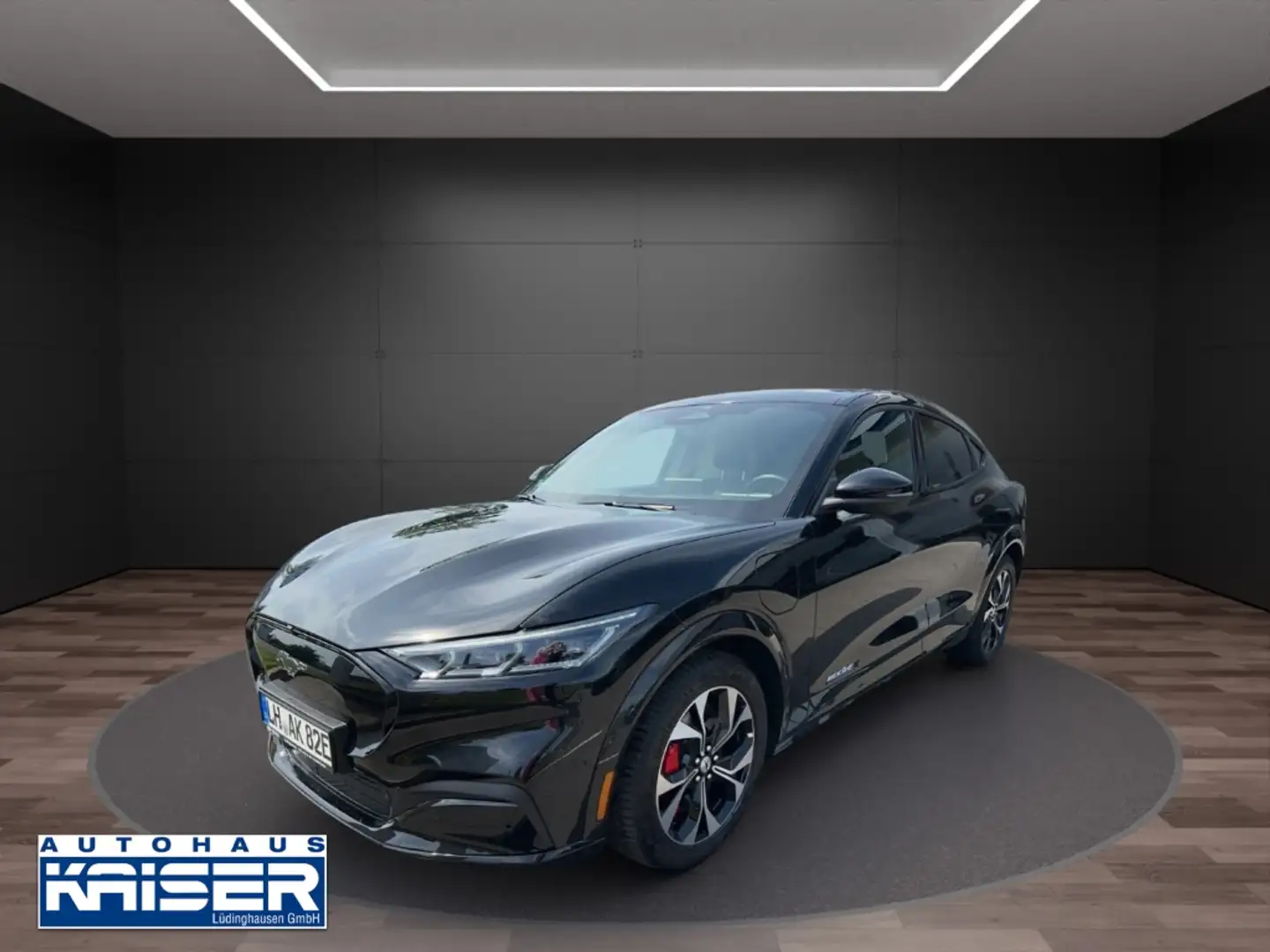 Ford Mustang Mach-E Premium 99KW  Technologie +Winterreifen 0,25%Diens Schwarz - 1