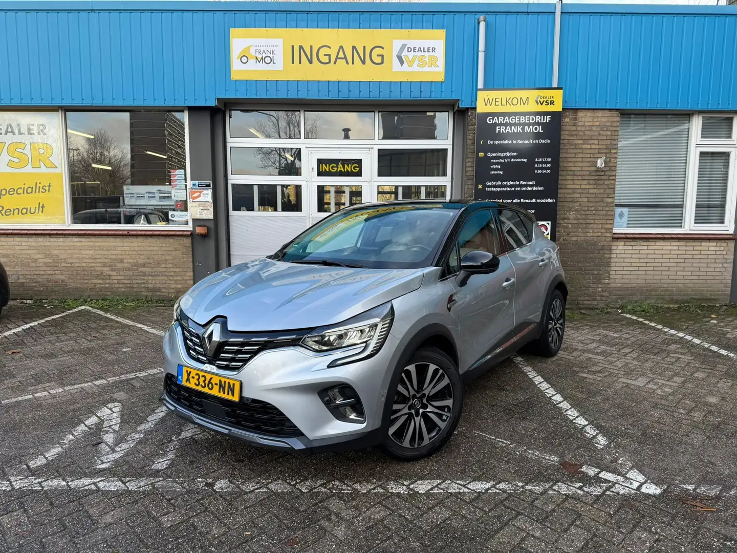Renault Captur 1.6 E-Tech Plug-in Hybrid 160 Initiale Paris|Pano| Gris - 1