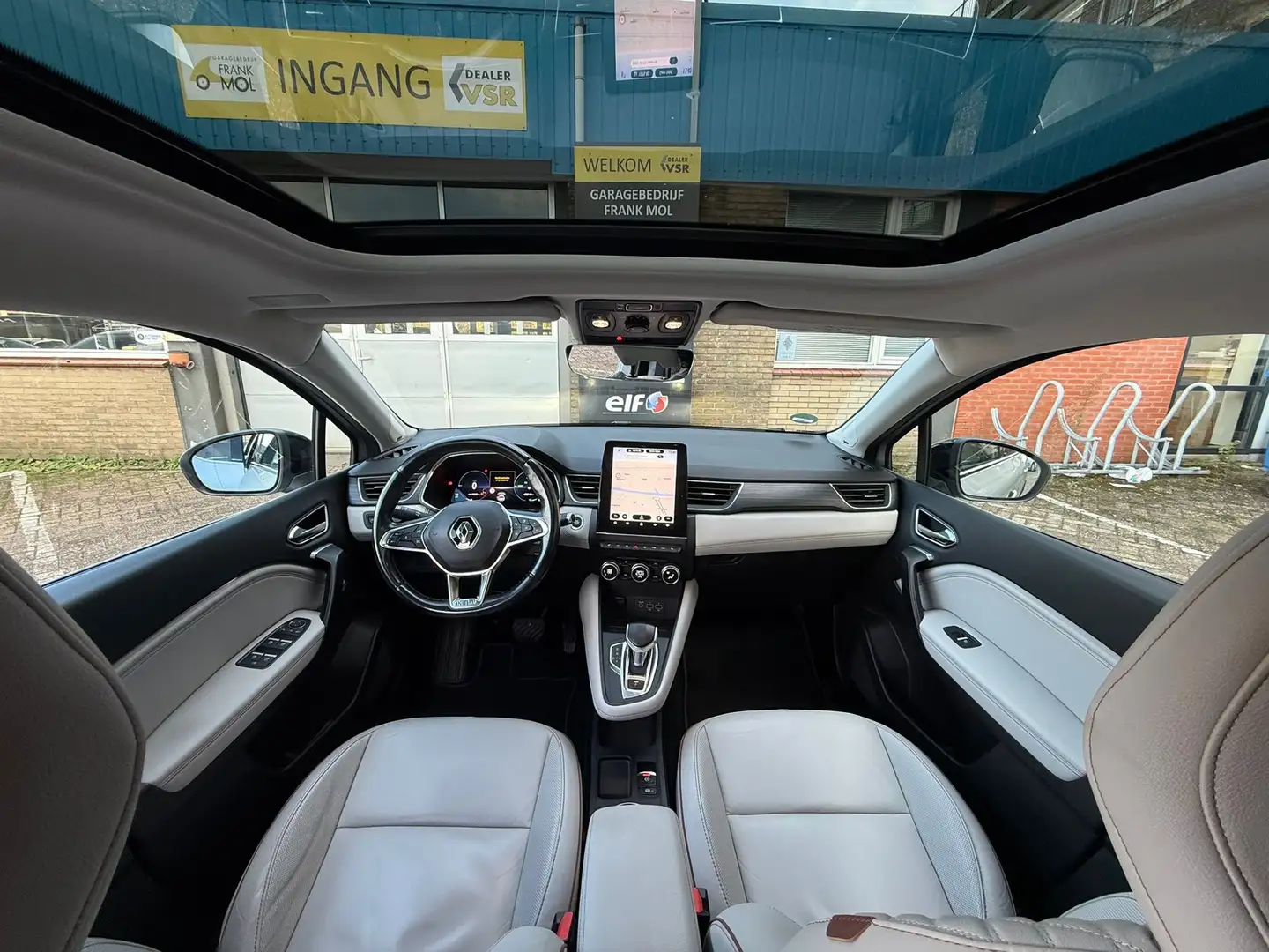 Renault Captur 1.6 E-Tech Plug-in Hybrid 160 Initiale Paris|Pano| Gris - 2