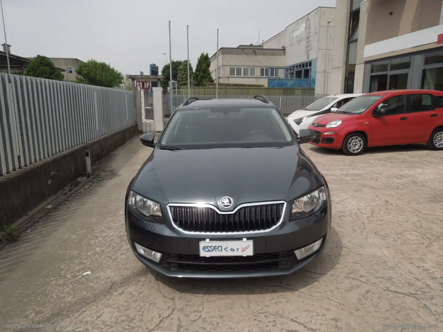 Skoda Octavia 2.0 TDI CR DSG Executive Argintiu - 1
