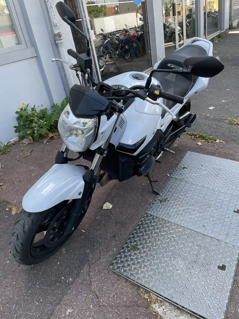 Suzuki GSR 600 Blanc - 2