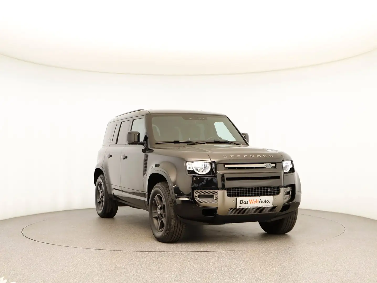 Land Rover Defender 110 D200 AWD X-Dynamic S Aut. Schwarz - 2