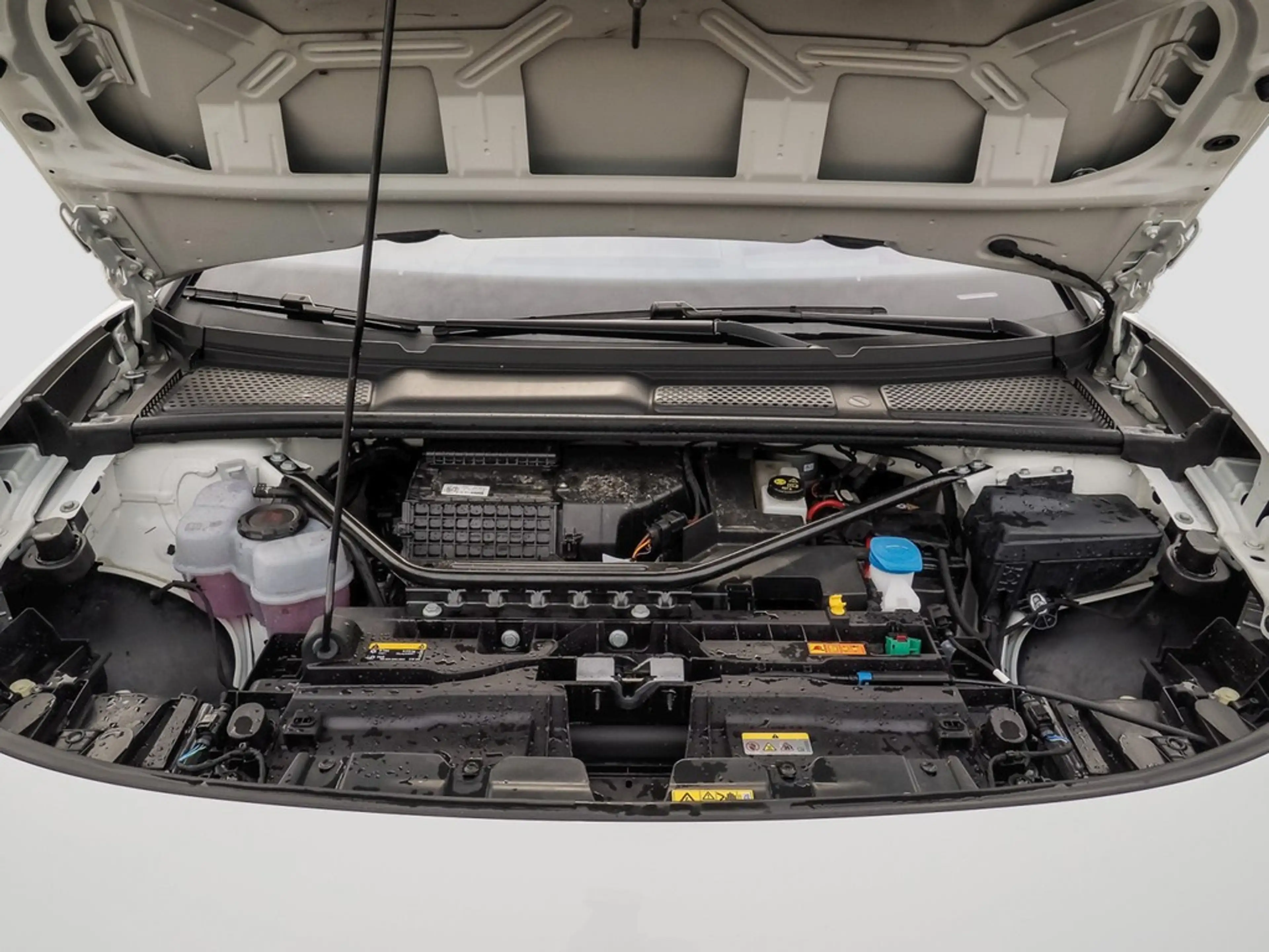 Volkswagen ID.7 Tourer Pro 210 kW 19" ACC AHK Navi SHZ 360° — photo 7