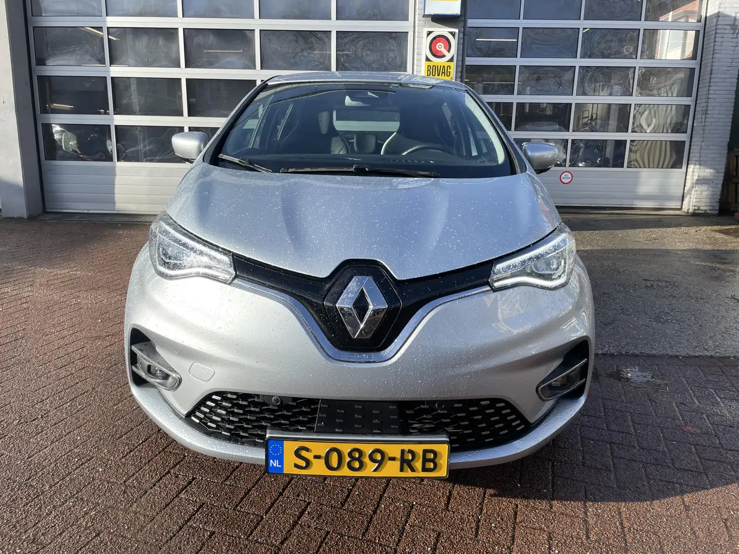 Renault ZOE R135 Intens 52 kWh KOOPACCU INCL 6.920km!! Grijs - 2