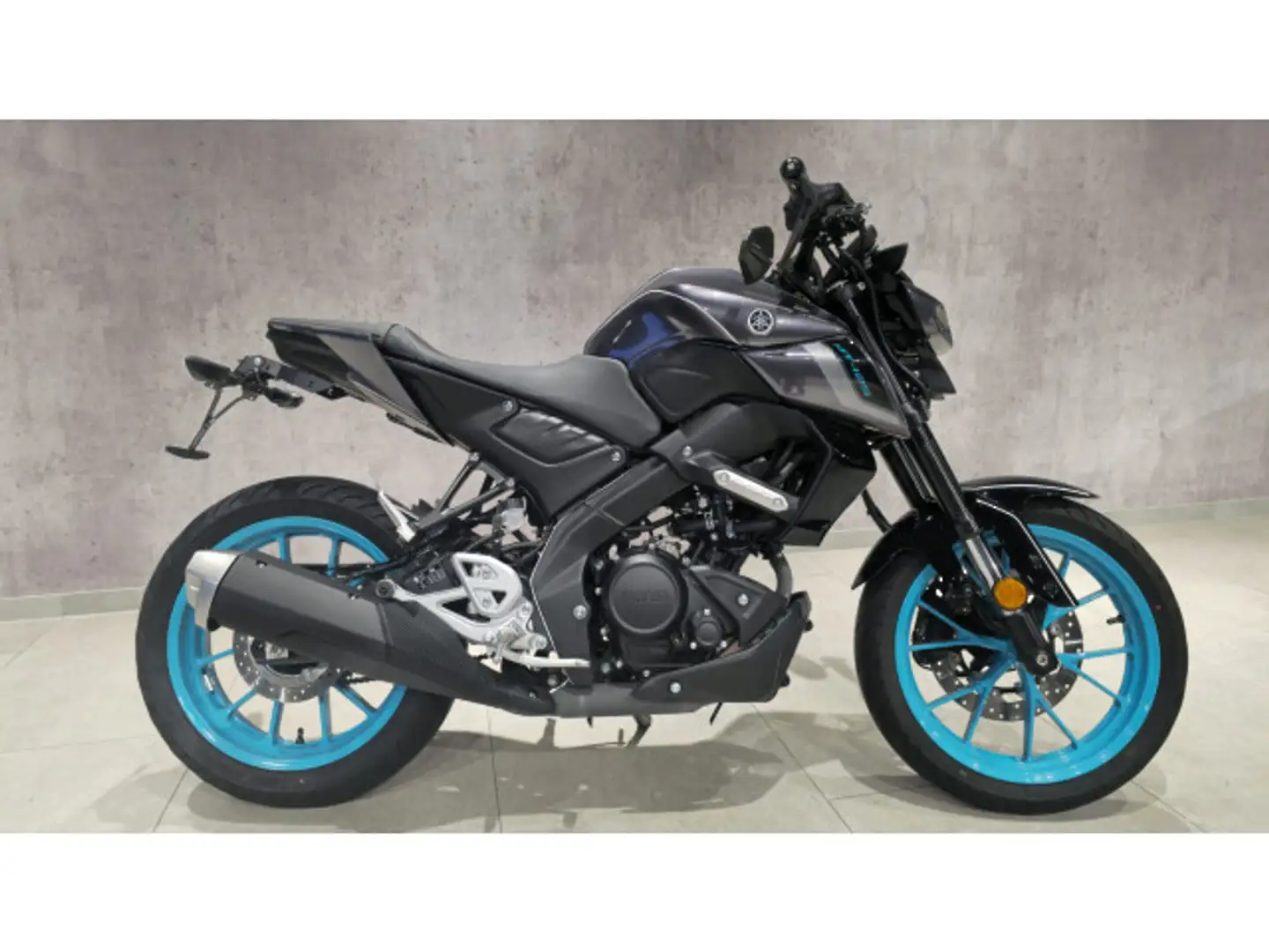Yamaha MT-125 Midnight Cyan mit dezentem Umbau Grau - 2