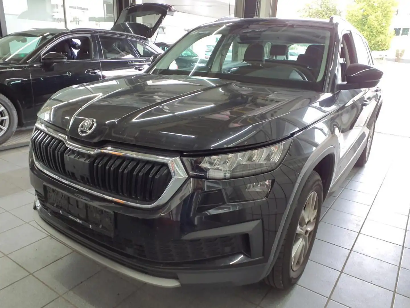 Skoda Kodiaq 1.5 TSI Active LED|Navi|SHZ|Klima Schwarz - 2