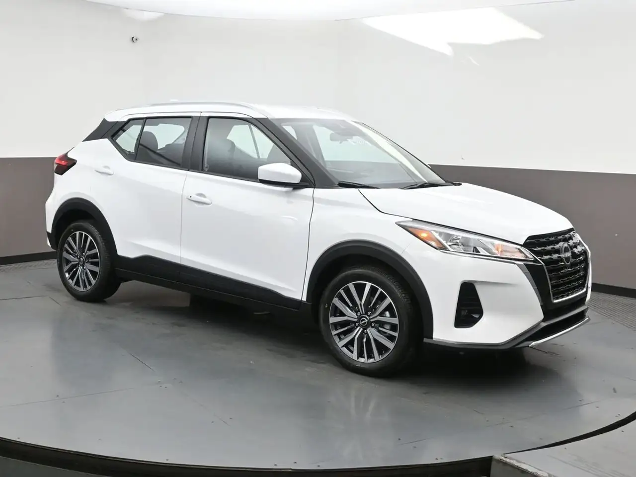 2025 Nissan Kicks
