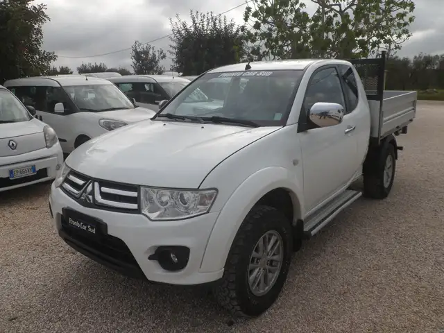 Mitsubishi L200 pick-up cassone