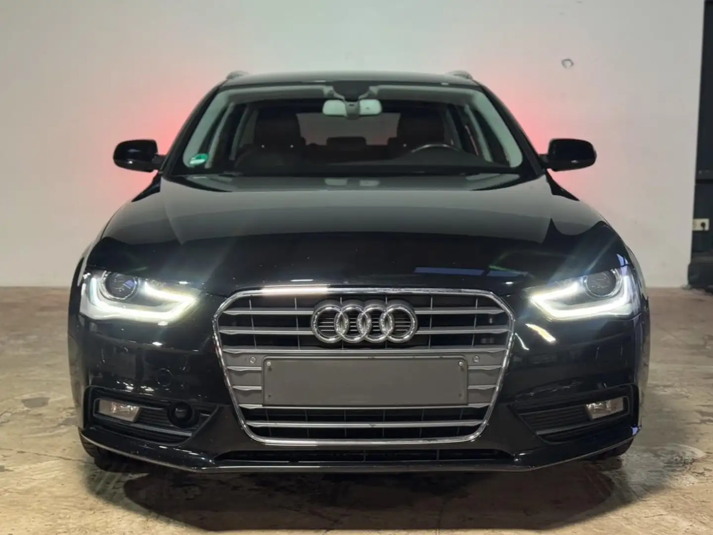 Audi A4 A4 Avant 2.0 TDi ultra Zwart - 2