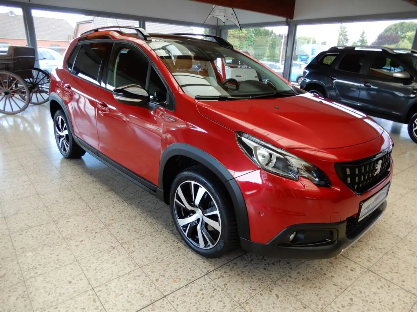 Peugeot 2008 BlueHDi 120 EAT6 Black Edition Navi , Panno Rot - 1