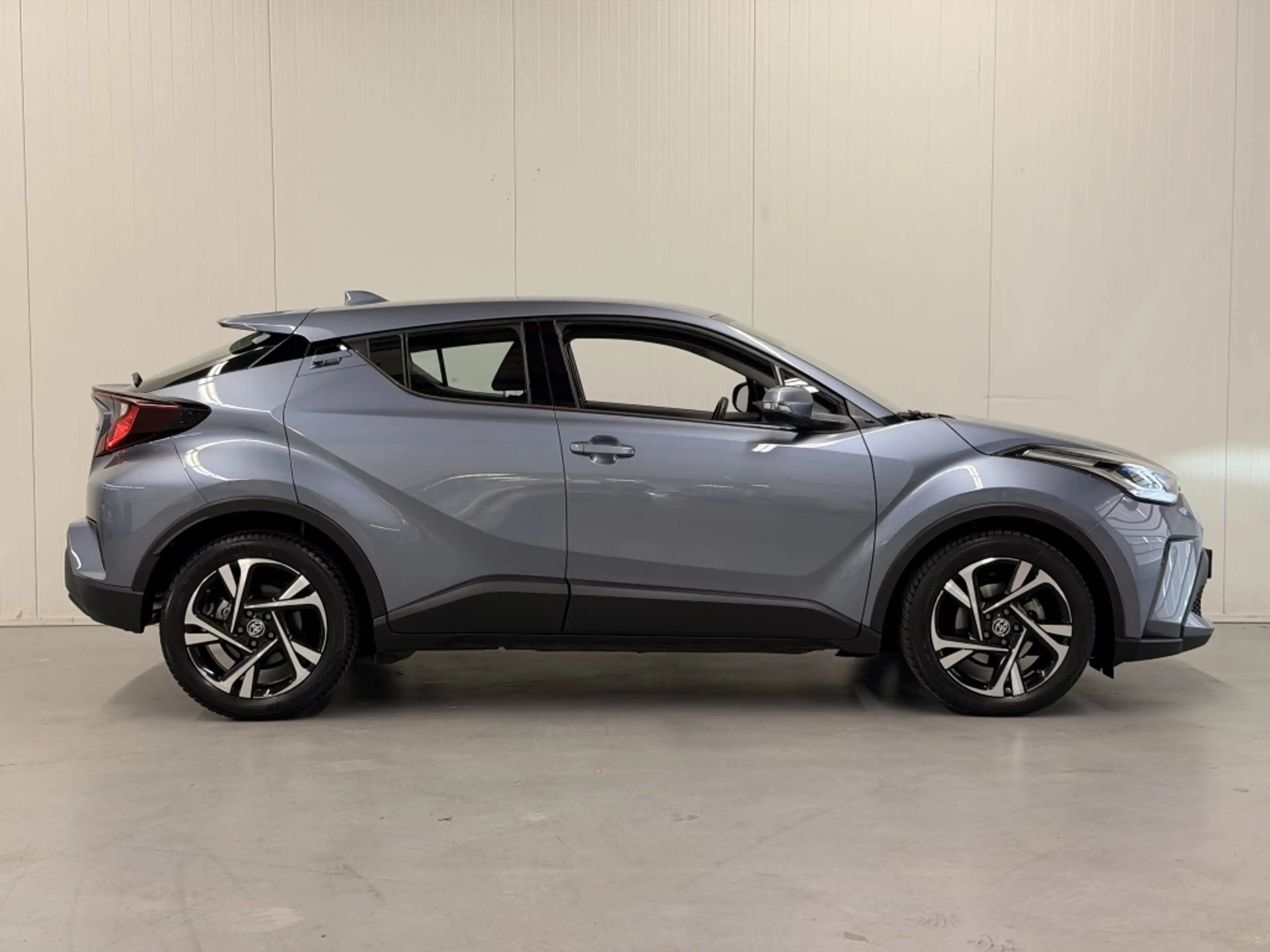 Toyota C-HR 1.8 Hybrid Dynamic | camera | Navigatie | — photo 9